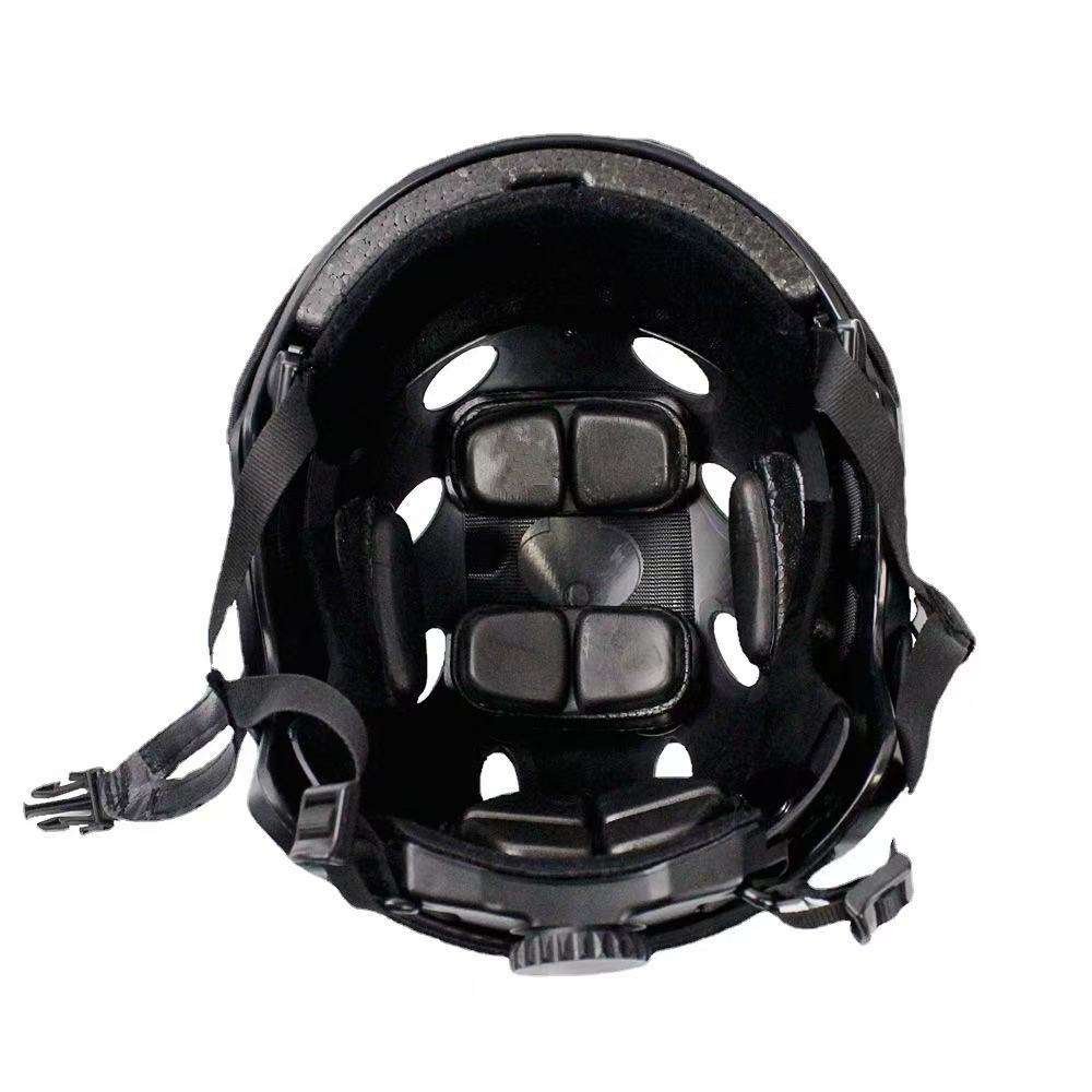 Circular slot-type game helmet